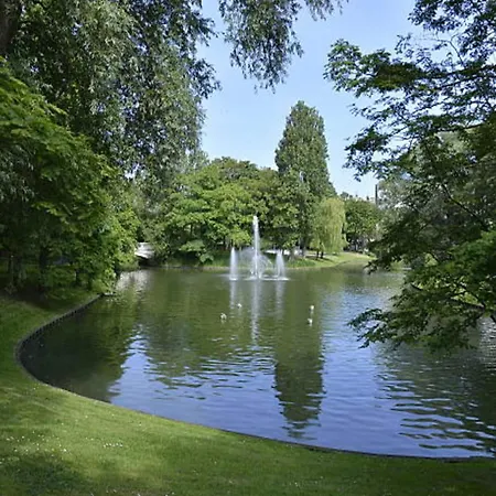 Charming W Garden